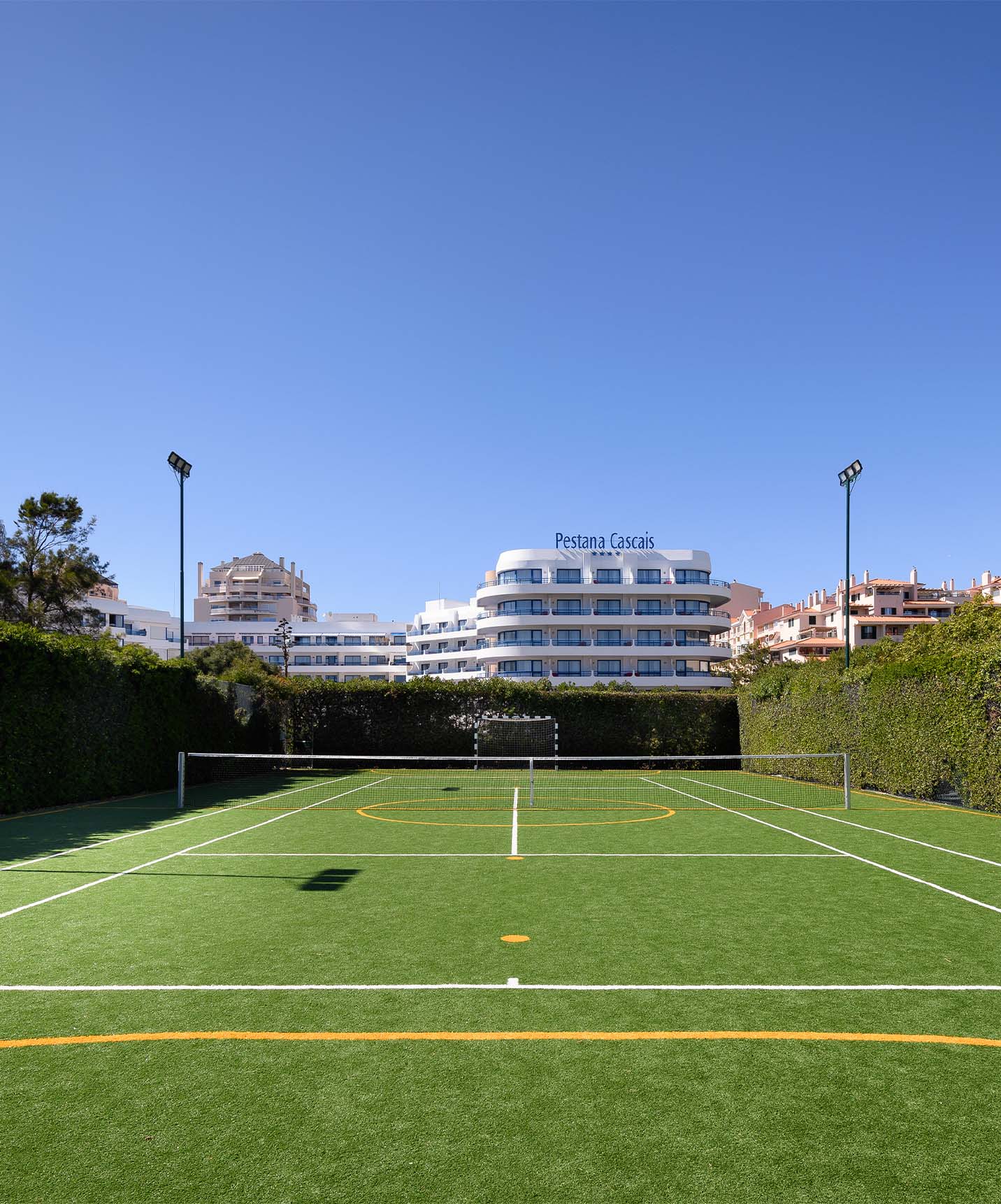 Pestana Cascais, Hotel am Meer mit Pool und Spa, verfügt über einen kostenlosen Tennisplatz