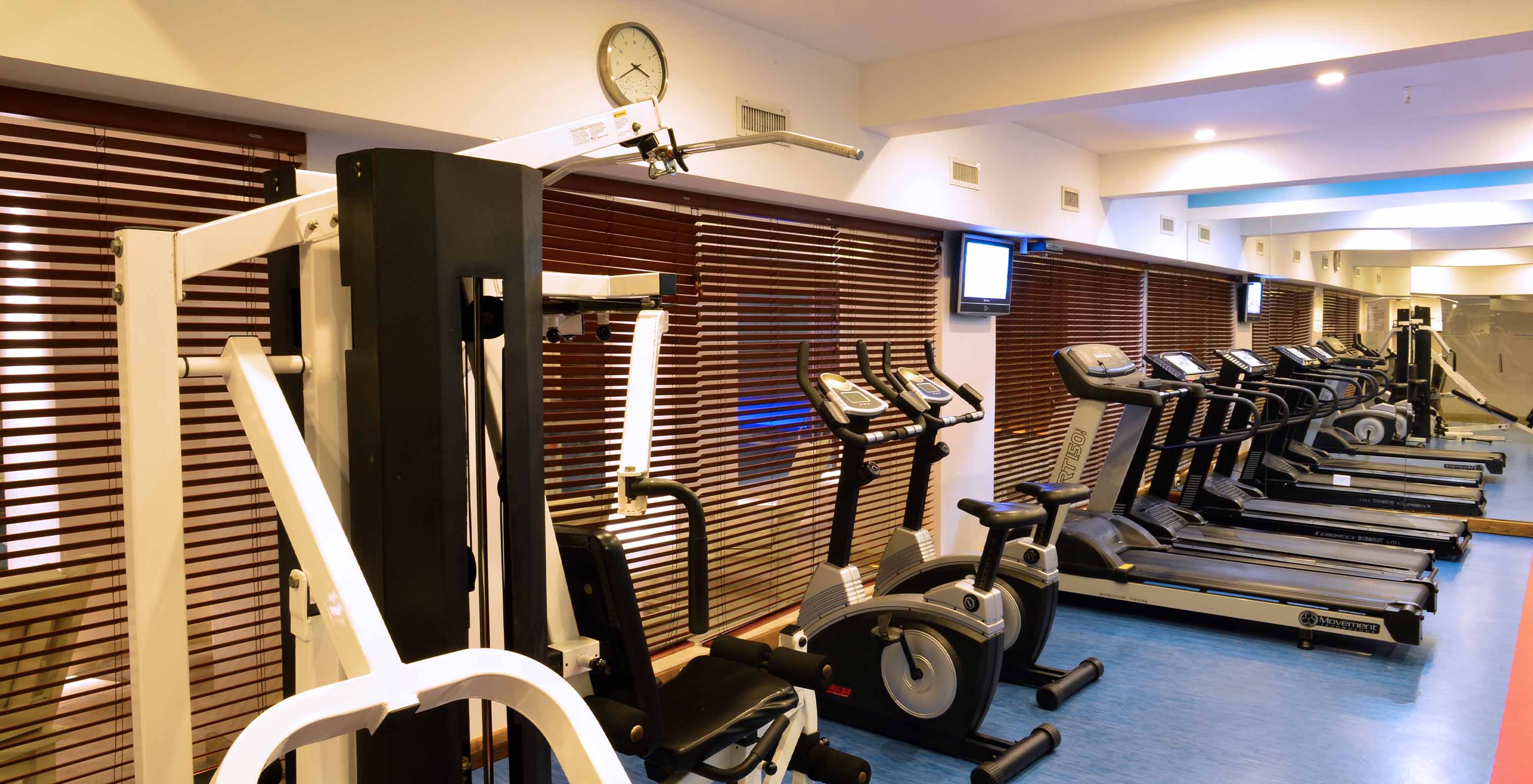 Pestana Buenos Aires, in the city center, has a full gym with various machines