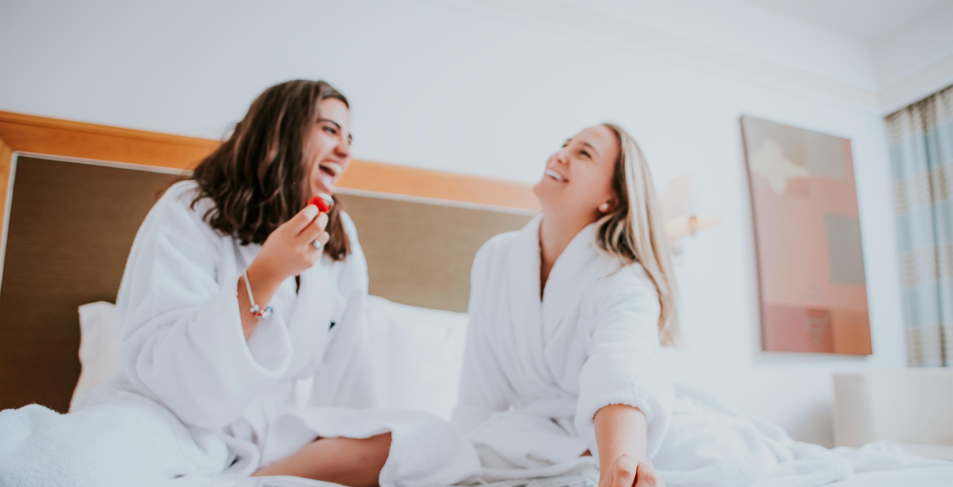 The T1 Apartment at Pestana Madeira Beach Club has bathrobes available and a bed with strawberries covered in chocolate