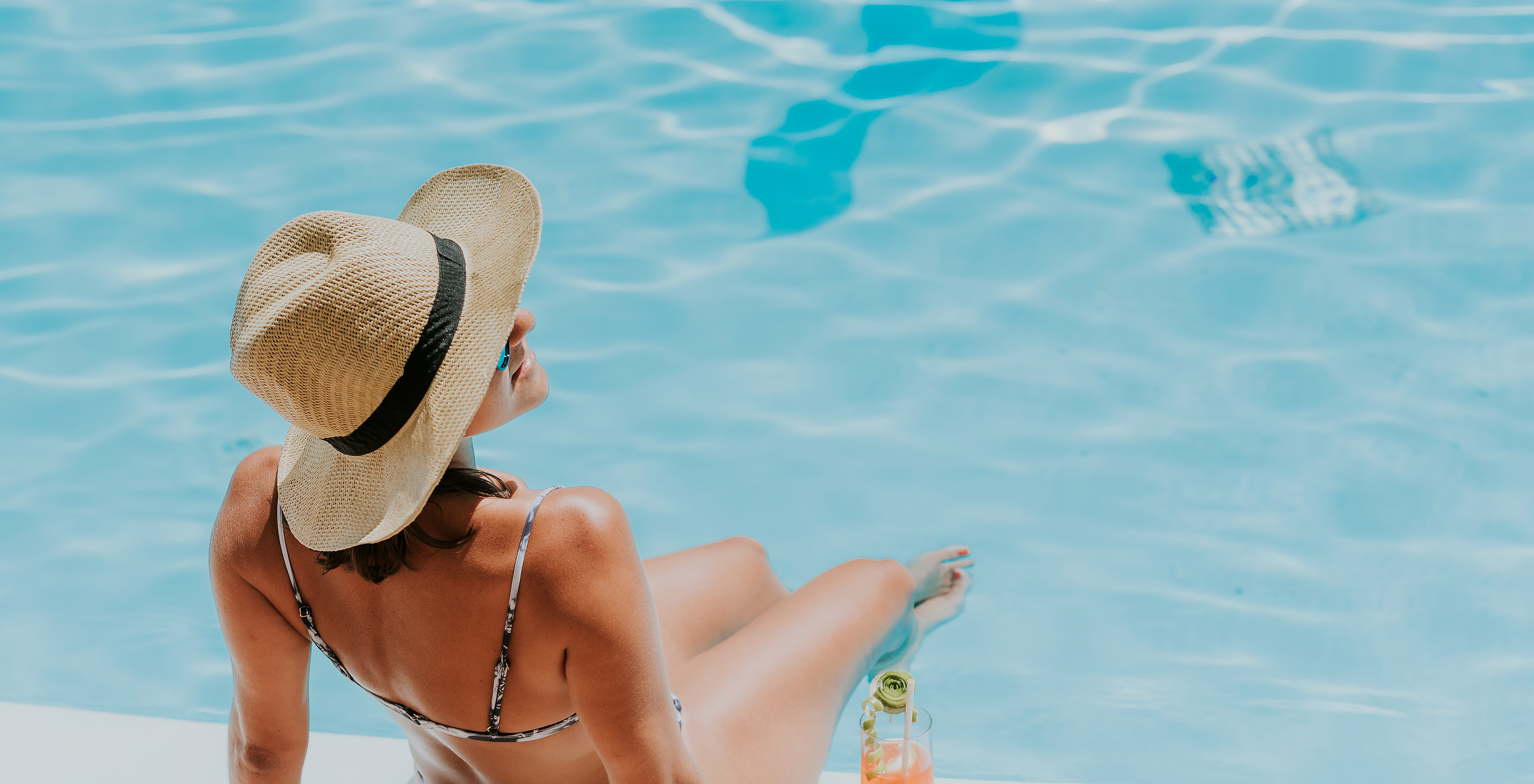 The Pool bar at the Sea Access Hotel in Funchal serves cocktails to enjoy by the pool