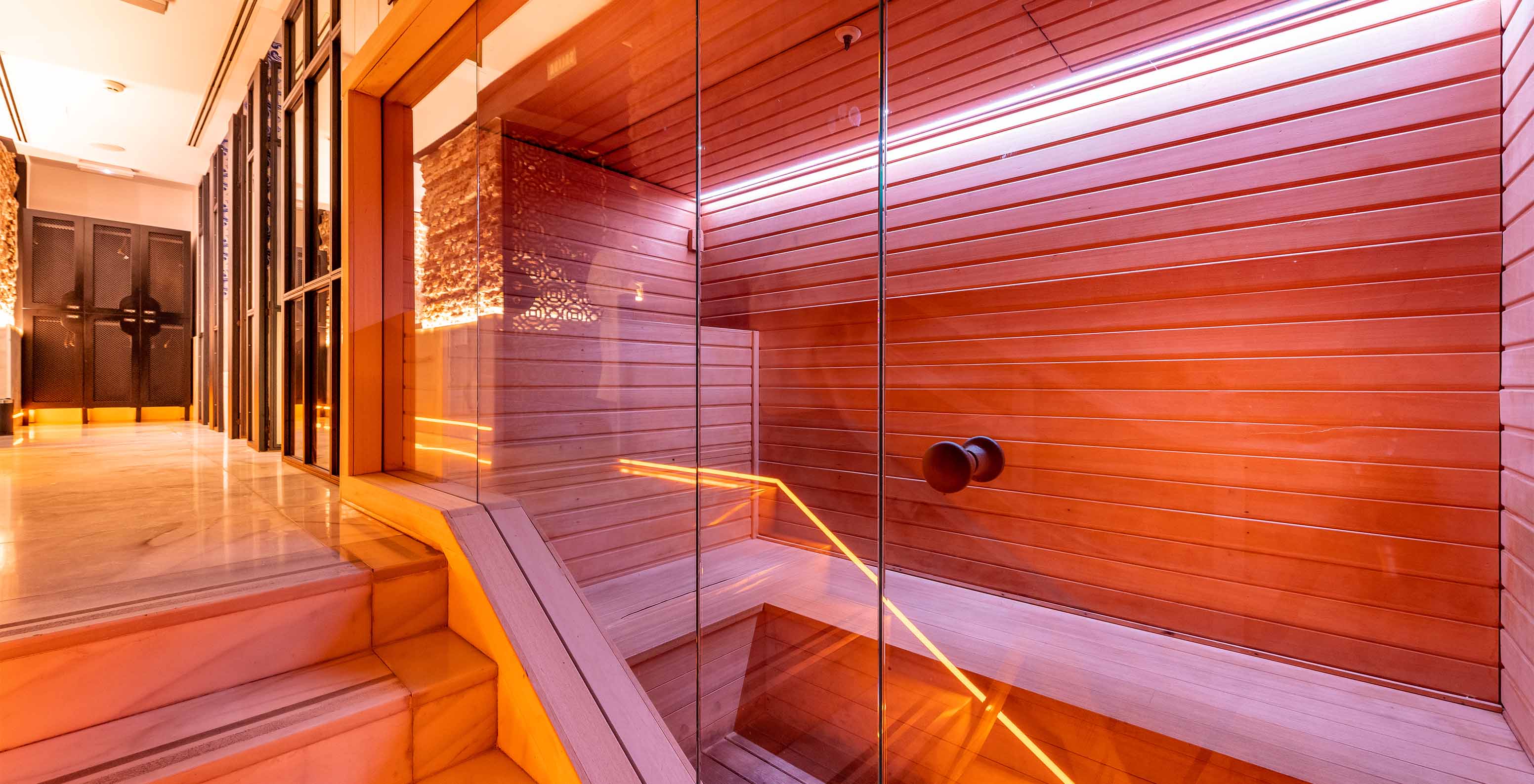 Sauna of the hotel with pool at Plaza Mayor in Madrid, with glass doors where clients can relax