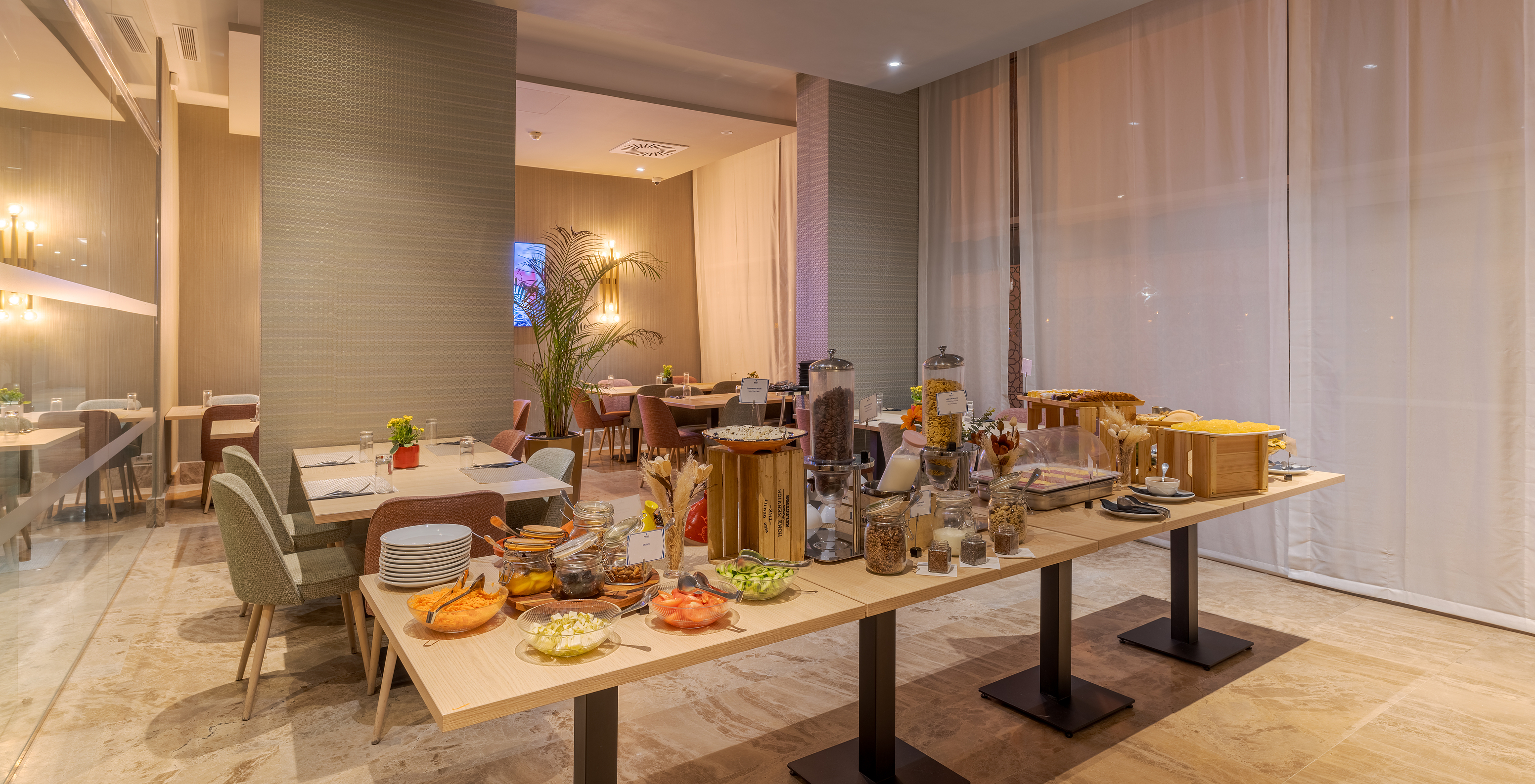 El Pestana Tanger City Center con Suites y Apartamentos en Tánger tiene un buffet de desayuno variado