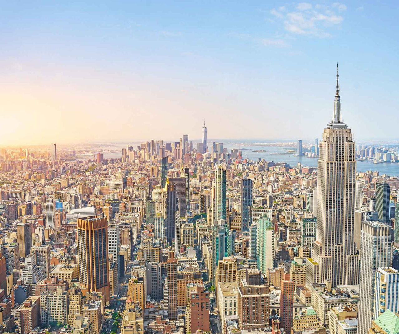 Panoramic View of Manhattan Stay at a Pestana hotel in New York and explore the iconic streets of Manhattan