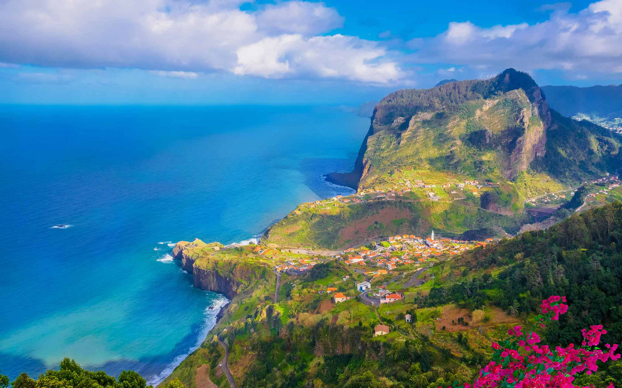 Pestana Stories - Hotels in Paradise Destinations Discover Pestana Stories, with articles about hotels in paradise destinations where you can enjoy the sea and pool